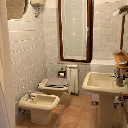 Bosa Ampio Terrazzo Con Vista Appartement Magomadas