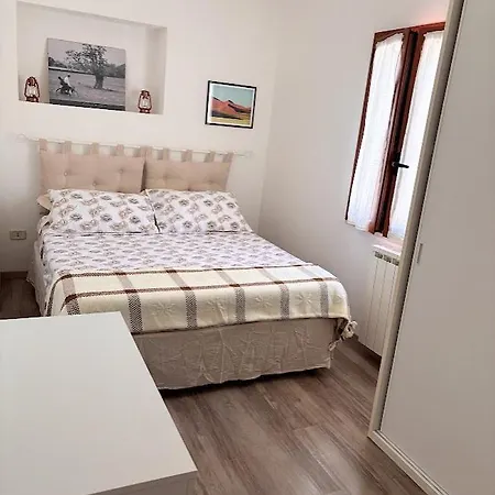Bosa Ampio Terrazzo Con Vista Appartement Magomadas