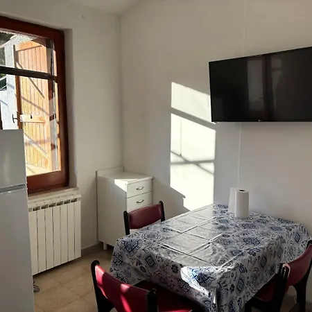 Bosa Ampio Terrazzo Con Vista